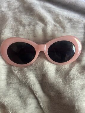 Retro Oval Pink Sunglasses